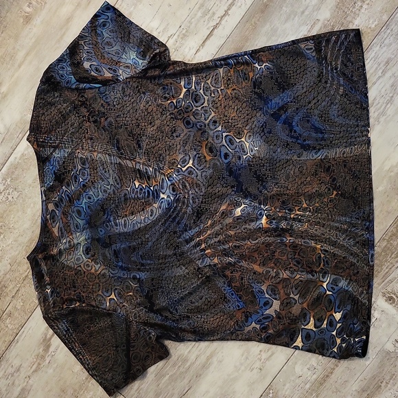 Nygard Collection Petites V Neck Top - Picture 4 of 7